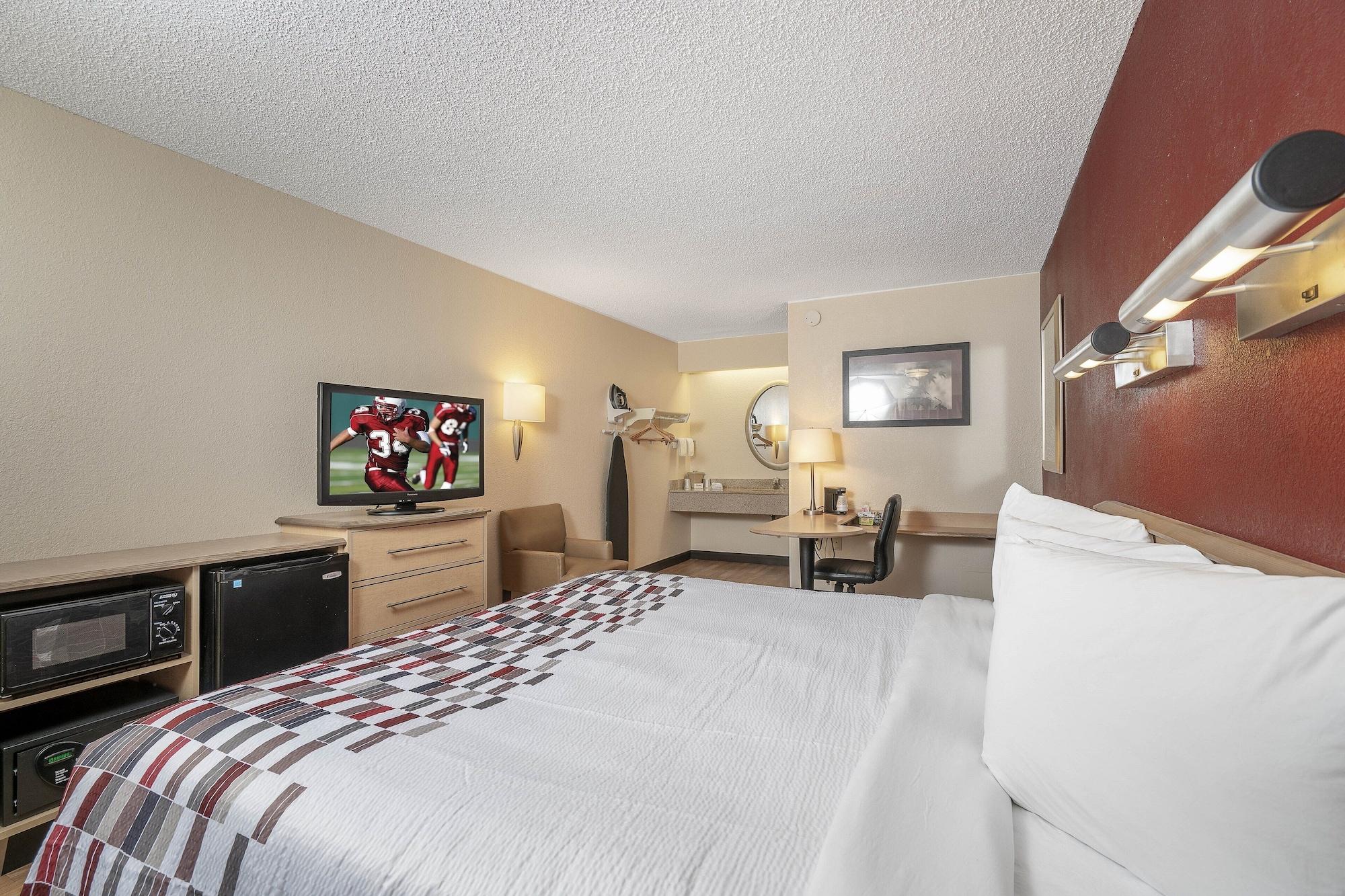 Red Roof Inn Detroit-Rochester Hills/ Auburn Hills Екстериор снимка